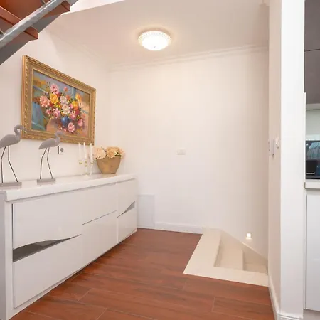 Luxury Ana Apartament *