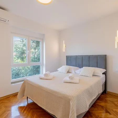 Luxury Ana Apartamento Podstrana